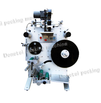 半自動圓瓶貼標(biāo)機(jī) TB-BZY型